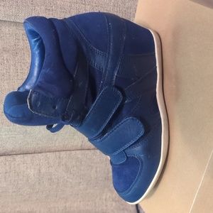 Blue wedge sneakers